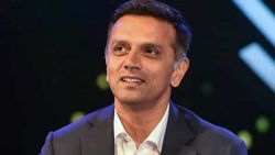 ഇന്ത്യന്‍ ക്രിക്കറ്റില്‍ ഇനി ദ്രാവിഡയുഗം, മുഖ്യ കോച്ചായി ദ്രാവിഡിനെ നിയമിച്ചു