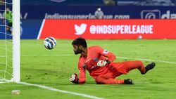 ISL 2021-22: അവസരങ്ങള്‍ തുലച്ച് ബ്ലാസ്‌റ്റേഴ്‌സ്; ഒടുവില്‍ ബെംഗളൂരു 'തുണച്ചു', സമനില