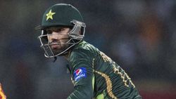 T20 World Cup 2021: 'രണ്ട് ദിവസം മുഹമ്മദ് റിസ്വാന്‍ ഐസിയുവിലായിരുന്നു', വെളിപ്പെടുത്തി പാക് ടീം ഡോക്ടര്‍