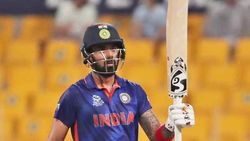 T20 World Cup: 'മിന്നല്‍' ഫിഫ്റ്റി, രാഹുല്‍ ഇനി മാക്‌സിക്കൊപ്പം- യുവിയോടു മുട്ടാന്‍ ആര്‍ക്കുമാവില്ല