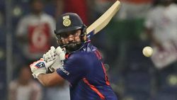 IND vs NZ T20: 'ഇന്ന് ഇന്ത്യയുടെ ടി20 നായകന്‍', ഒമ്പത് വര്‍ഷം മുമ്പുള്ള രോഹിത്തിന്റെ ട്വീറ്റ് വൈറല്‍