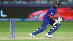 T20 World Cup: ബാറ്റിങില്‍ മാത്രമല്ല ഫീല്‍ഡിങിലും 'ഹിറ്റ്' തന്നെ, രോഹിത്തിന് രണ്ടു വന്‍ നേട്ടങ്ങള്‍