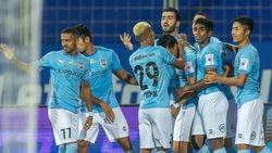 ISL 2021-22: ജംഷഡ്പൂരിനെ മുക്കി മുംബൈ, ഒന്നാംസ്ഥാനം ഭദ്രമാക്കി