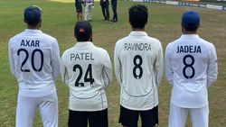 IND vs NZ: ടൂ ഇന്‍ വണ്‍ അല്ല, ഇതു ഫോര്‍ ഇന്‍ 2!- ഈ അദ്ഭുത ഫോട്ടോയ്ക്കു പിന്നില്‍ ആരെന്നറിയാം