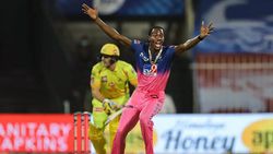 IPL 2022: ജോഫ്രാ ആര്‍ച്ചര്‍ മുംബൈ ഇന്ത്യന്‍സിലേക്കോ? സൂപ്പര്‍ പേസറെ നോട്ടമിട്ട് അഞ്ച് ടീമുകള്‍