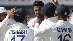 IND vs SA: 'അശ്വിനെ പറഞ്ഞ് മനസിലാക്കിക്കുക പ്രയാസം', വിദേശത്ത് ബാറ്റിങ്ങും വേണം; സാബ കരീം