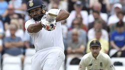 IND vs SL: രോഹിത്തിന്റെ കൂറ്റന്‍ സിക്‌സ് ആരാധകന്റെ മുഖത്ത്, ആശുപത്രിയില്‍ പ്രവേശിപ്പിച്ചു