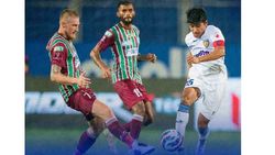ISL 2021-22: മുന്‍ ചാംപ്യന്‍മാര്‍ ഒപ്പത്തിനൊപ്പം, ചെന്നൈ- എടിക്കെ പോര് സമനിലയില്‍