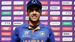 U19 World cup: ധവാന്റെ റെക്കോര്‍ഡ് തിരുത്തിയ രാജ് ബാവ ആരാണ്? യുവിയുമായി ബന്ധം!