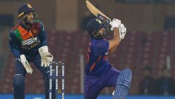 IND vs SL: ടി20യില്‍ ഹിറ്റ്മാന്‍ 'കിങ്', റണ്‍വേട്ടക്കാരില്‍ തലപ്പത്ത്, ഗുപ്റ്റിലിനെ മറികടന്നു