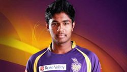 IPL: സഞ്ജു കെകെആറിലോ? ഭുവിയും സ്മിത്തും ആര്‍സിബിയില്‍!- ഇങ്ങനെയും ചിലത് സംഭവിച്ചു