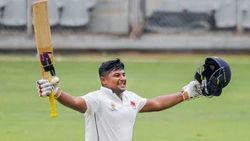 Ranji trophy 2022: സര്‍ഫറാസിന് ഡബിള്‍ സെഞ്ച്വറി, അന്തം വിട്ട് പുജാരയും സംഘവും