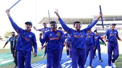 U 19 World Cup: കിരീടം ചൂടി ഇന്ത്യ, അഭിനന്ദന പ്രവാഹം, ട്വീറ്റുമായി ഗാംഗുലിയും യുവരാജും ധവാനും