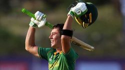 സച്ചിന്റെ ആ ഇന്നിങ്‌സ് ഫേവറിറ്റ്, മുംബൈയെ വീണ്ടും കപ്പടിപ്പിക്കുമെന്നു ബേബി എബി