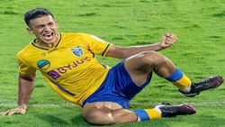ISL: സെമിയില്‍ രക്ഷകനായി സഹല്‍, ഒറ്റ ഗോളില്‍ ജംഷഡ്പൂരിനെ വീഴ്ത്തി കേരള ബ്ലാസ്‌റ്റേഴ്‌സ്