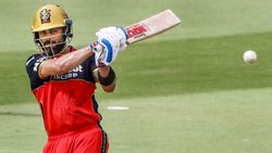 IPL: സ്പിന്നര്‍മാര്‍ക്കെതിരേ കൂടുതല്‍ സിക്‌സ്- കോലി തന്നെ കിങ്! ധോണിയും രോഹിത്തും ഏറെ പിന്നില്‍