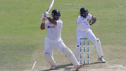 IND vs SL: റിഷഭിനും വിഹാരിക്കും ഫിഫ്റ്റി, ഇന്ത്യക്ക് മികച്ച സ്‌കോര്‍, കോലി 45ന് പുറത്ത്