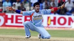 രണ്ടു ബോളില്‍ വേണ്ടത് ഒരു റണ്‍സ്! ടി20 ലോകകപ്പില്‍ പാക് പടയെ പൂട്ടിയ ശ്രീ മാജിക്ക്