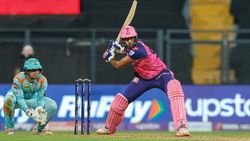 IPL 2022: അശ്വിന്‍ റിട്ടയേര്‍ഡ് ഔട്ട്, ടൂര്‍ണമെന്റ് ചരിത്രത്തില്‍ ഇതാദ്യം! കാരണമറിയാം