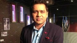 IPL 2022: ആര് പറഞ്ഞു സൂര്യകുമാറിനെ ആറാമത് ഇറക്കാന്‍, മുംബൈയുടെ പിഴവുകള്‍ പറഞ്ഞ് ആകാശ് ചോപ്ര