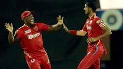 IPL 2022: നാണംകെട്ട് ചാംപ്യന്‍മാര്‍, ഹാട്രിക്ക് തോല്‍വി- ചരിത്രത്തില്‍ ആദ്യം