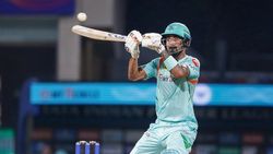 IPL 2022: മണ്ടന്‍ ക്യാപ്റ്റന്‍സി, ഗോള്‍ഡന്‍ ഡെക്ക്, രാഹുലിനെ ട്രോളി ആരാധകര്‍, പ്രതികരണങ്ങള്‍