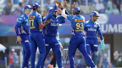 IPL 2022: രണ്ടു പേര്‍ വിചാരിച്ചാലേ മുംബൈ ഇനി ജയിക്കൂ! ചോപ്ര പറയുന്നു