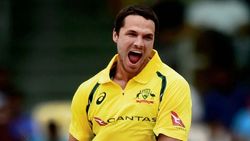 IPL 2022: സൂപ്പര്‍ പേസര്‍ക്ക് പരിക്ക്, രാജസ്ഥാന് പകരക്കാരനെ വേണം, ഈ മൂന്ന് പേരിലൊരാള്‍