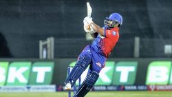 IPL 2022: നോബോള്‍ അനുവദിച്ചില്ല, ക്രീസിലുള്ളവരെ തിരിച്ചുവിളിച്ച് പന്ത്, സര്‍പ്രൈസായി അവസാന ഓവര്‍