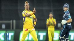 IPL 2022: 'ജോര്‍ദാന്‍ ബൗളിങ്ങിലെ കേദാര്‍', ജഡേജയും കലിപ്പില്‍, ട്രോളുമായി ആരാധകര്‍