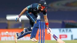 IPL 2022: 'വഴി മാറെടാ', റണ്ണൗട്ടില്‍ ബൗളറോടു ചൂടായി ശുഭ്മാന്‍ ഗില്‍