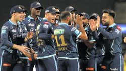 IPL 2022: ടൈറ്റന്‍സിന് വേണം മൂന്നാമനെ, അടുത്ത സീസണില്‍ ഇവരിലൊരാള്‍ വരും!