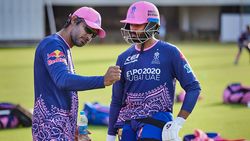 IPL 2022: രാജസ്ഥാന്‍ തീര്‍ന്നിട്ടില്ല, വന്‍ മാറ്റങ്ങള്‍ വരുമെന്ന് സംഗക്കാര, ടോപ് ഓര്‍ഡര്‍ മാറും