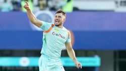 IPL 2022: അടി, തിരിച്ചടി, ത്രില്ലര്‍- കെകെആര്‍ കടന്ന് ലഖ്‌നൗ പ്ലേഓഫില്‍