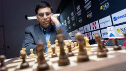 Norway chess: ക്ലാസിക്ക് പോരില്‍ കാള്‍സന്‍ കീഴടങ്ങി, ആനന്ദിന് ജയം