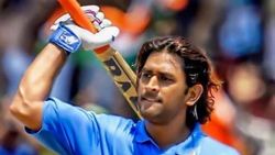 'ഭാഗ്യവാന്‍മാര്‍', ഇന്ത്യയെ മൂന്നു ഫോര്‍മാറ്റിലും നയിച്ചവരെ അറിയാമോ?