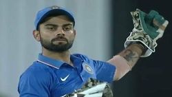 'ഗതി കെട്ടാന്‍ കീപ്പറുമാവും', സാഹചര്യം കൊണ്ട് കീപ്പറായ അഞ്ച് സൂപ്പര്‍ താരങ്ങളിതാ