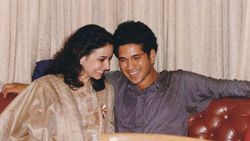 ആദ്യ കൂടിക്കാഴ്ച എയര്‍പ്പോര്‍ട്ടില്‍, 10 മണിക്കു ശേഷം ഫോണ്‍ വിളി! സച്ചിന്‍- അഞ്ജലി പ്രണയം