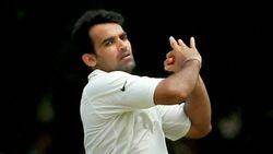 സഹീര്‍ ഖാന്‍ സ്പിന്നെറിഞ്ഞു, ദ്രാവിഡിനും ലക്ഷ്മണിനും വിക്കറ്റ്!, ഈ മത്സരം ഓര്‍മയുണ്ടോ?