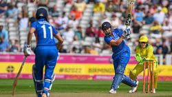 CWG 2022: കൗറിന്‍റെ ഫിഫ്റ്റിയും രേണുകയുടെ മാജിക്കും വിഫലം- ജയിച്ച കളി കൈവിട്ട് ഇന്ത്യ!