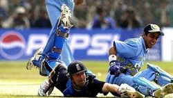 ധോണിക്ക് മുമ്പ് ഇന്ത്യ ഇവരെ പയറ്റി, പക്ഷെ ക്ലിക്കായില്ല!, അറിയാമോ ഈ കീപ്പര്‍മാരെ?