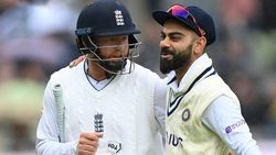 എതിര്‍ താരത്തെ സ്ലെഡ്ജ് ചെയ്തു, പണി ചോദിച്ചുവാങ്ങി!- കൂട്ടത്തില്‍ യുവിയും കോലിയും