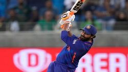 IND vs PAK: എന്തുകൊണ്ട് ജഡേജ നാലാം നമ്പറില്‍?, വെറും പരീക്ഷണമല്ല!, കാരണം അറിയാം