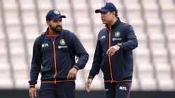 ദ്രാവിഡ് മാറുന്നു, ഇന്ത്യയുടെ ടി20 കോച്ചാവാന്‍ ലക്ഷ്മണ്‍! മണ്ടത്തരമെന്ന് ഫാന്‍സ്, പ്രതികരണം