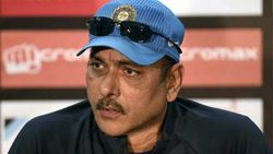 Asia Cup 2022: കിരീടം രണ്ടിലൊരു ടീം നേടും! പ്രവചിച്ച് രവി ശാസ്ത്രി