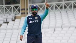 Asia Cup 2022: വന്‍ റെക്കോര്‍ഡിനരികെ രോഹിത്, സച്ചിന്‍ പിന്നിലാവും!