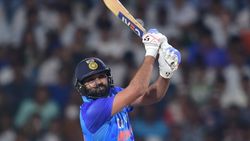 IND vs AUS: സിക്‌സര്‍ കിങ്ങായി ഹിറ്റ്മാന്‍, ഗപ്റ്റിലിനെ കടത്തിവെട്ടി, വമ്പന്‍ റെക്കോഡ്