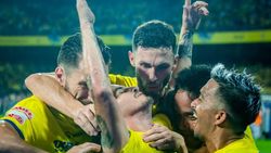 ISL: 'മൂന്നടിയില്‍' ഈസ്റ്റ് ബംഗാള്‍ ചാരം, തകര്‍പ്പന്‍ ജയത്തോടെ വരവറിയിച്ച് ബ്ലാസ്‌റ്റേഴ്‌സ്