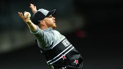 T20 World Cup 2022: പൊളി പറവയാണ്! ജോണ്ടി റോഡ്‌സിനെ ഓര്‍മ്മിപ്പിച്ച് ഫിലിപ്പ്‌സിന്റെ ക്യാച്ച്, വീഡിയോ