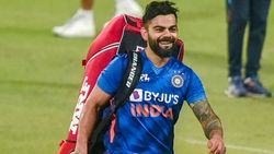 T20 World Cup 2022: കോലിയെ കാത്ത് വമ്പന്‍ റെക്കോര്‍ഡുകള്‍, മൂന്നില്‍ രണ്ടിലും രോഹിത്ത് ഭീഷണി!